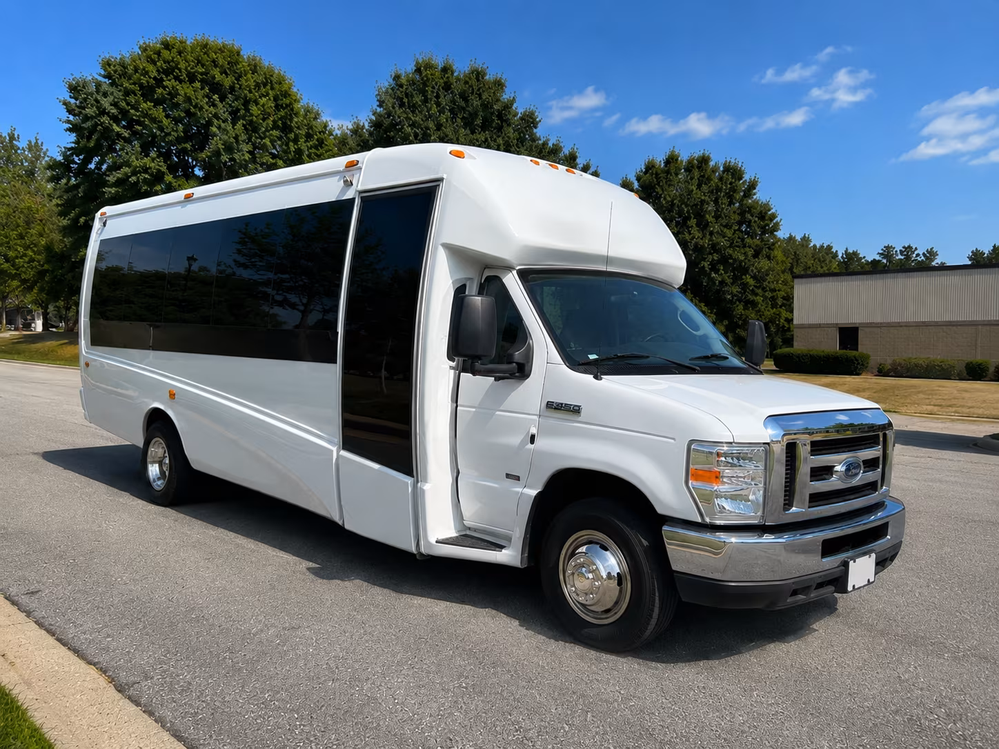 corporate airport transfer buses to sonoma county airport
