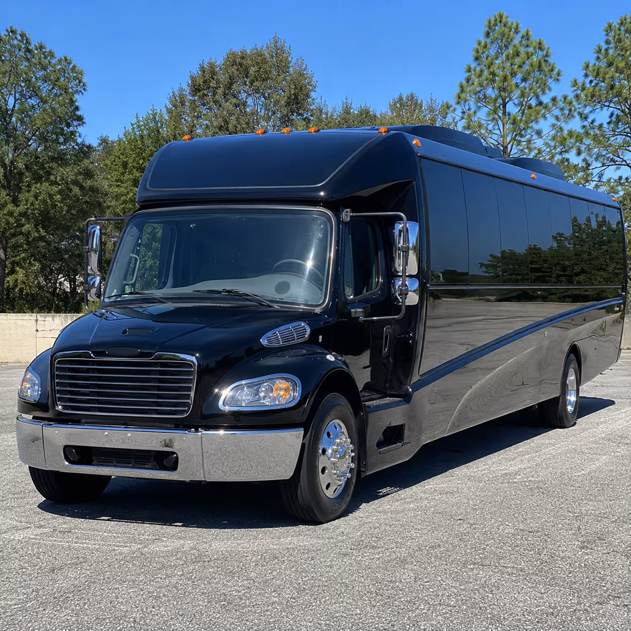 santa rosa 15 passenger minibus
